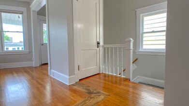 544 Hudson Ave, Unit Apartment 2 in Albany, NY - Building Photo - Building Photo
