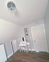 8 Hecla St, Unit 1 in Boston, MA - Foto de edificio - Building Photo