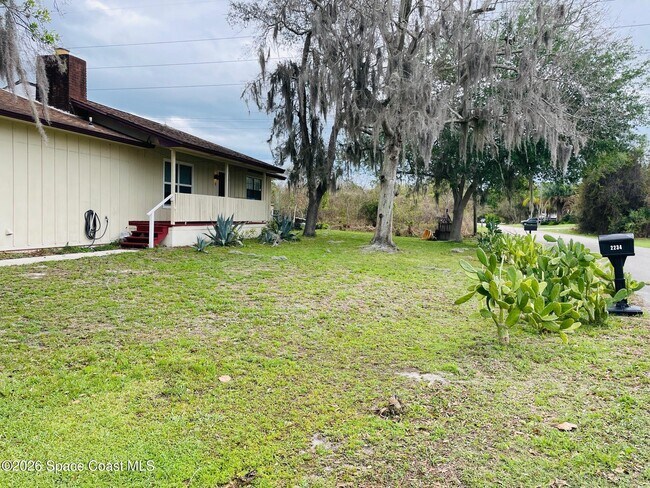 2235 Macedo Rd NE in Palm Bay, FL - Building Photo - Building Photo
