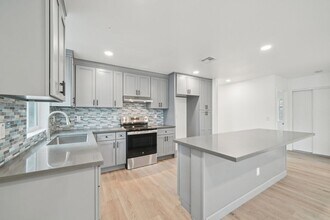 4664 Sierra in Riverside, CA - Building Photo - Building Photo