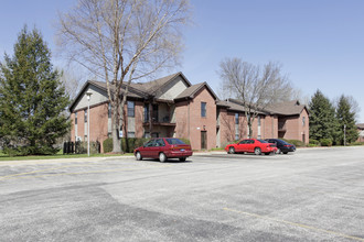 Douglas Pointe Apartments in Hammond, IN - Building Photo - Building Photo