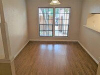 17303 Saturn Ln photo'
