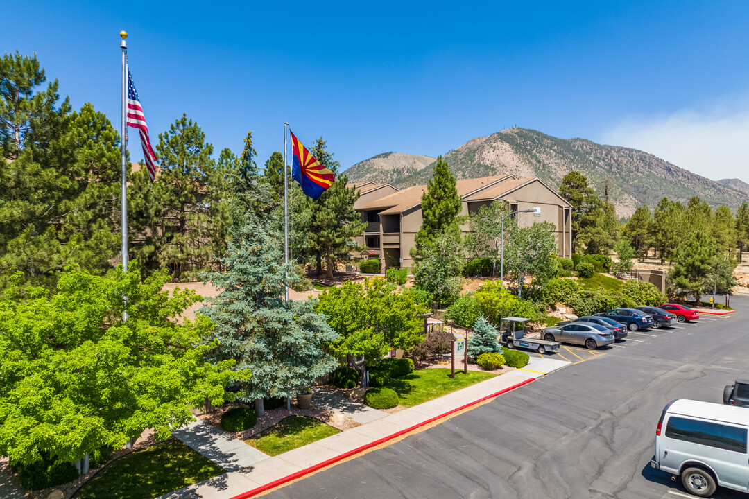 Country Club Vista Apartments in Flagstaff, AZ - Building Photo