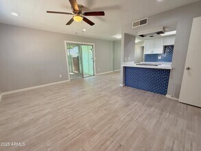 10227 N 7th Pl in Phoenix, AZ - Building Photo - Building Photo