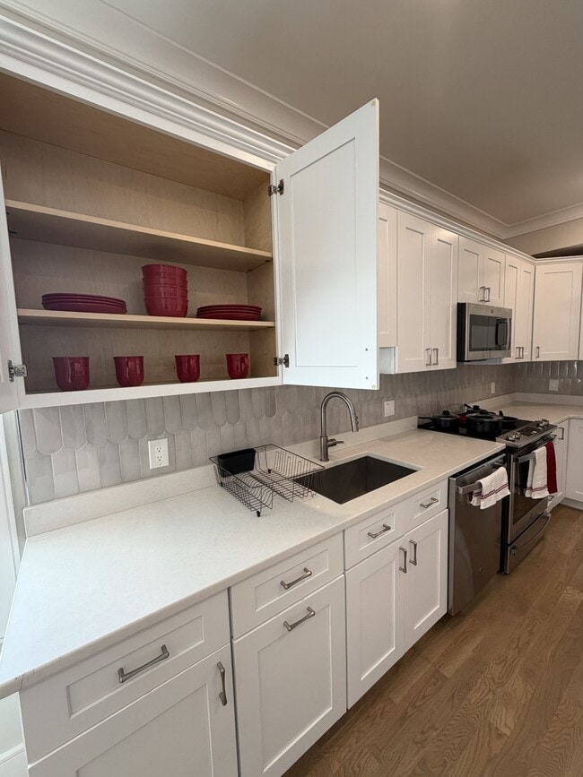 104 Warren St, Unit 7A in Boston, MA - Building Photo - Building Photo