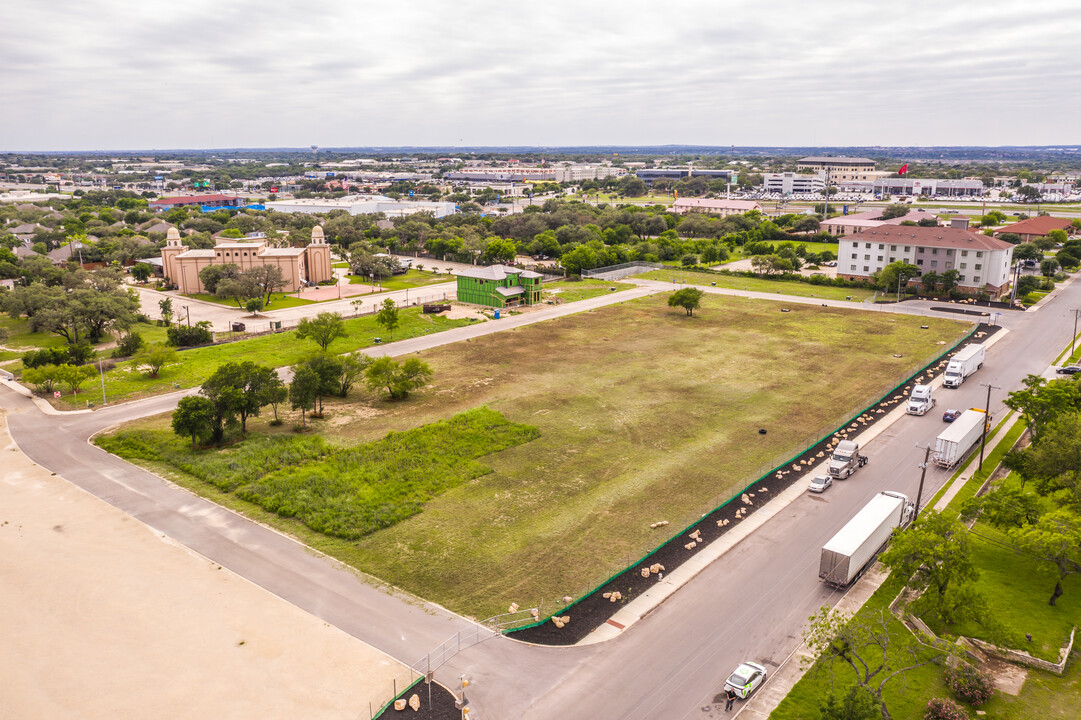 Beckwith Village in San Antonio, TX - Building Photo