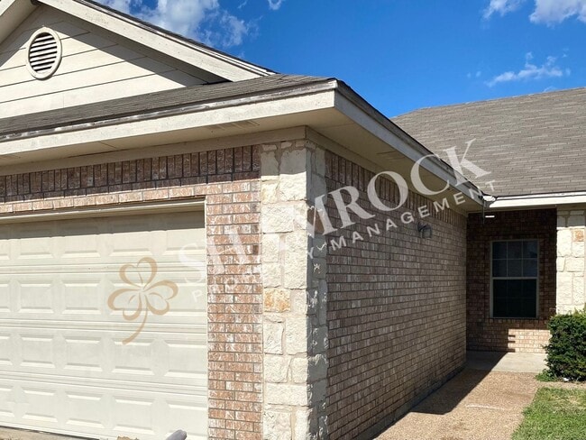 property at 808 Quarter Horse Trail