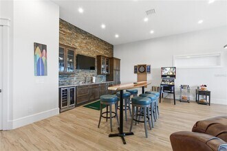 340 Ocean Crest Dr in Palm Coast, FL - Building Photo - Building Photo