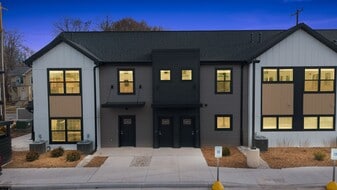 The Corridor in Oshkosh, WI - Building Photo