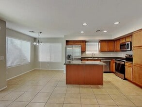 7261 W Glenn Dr in Glendale, AZ - Foto de edificio - Building Photo