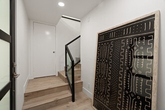 2914 Pacific Ave in Venice, CA - Building Photo - Building Photo