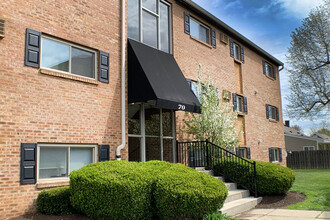 Crown Station Apartments in Amelia, OH - Foto de edificio - Building Photo