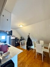 286 Fulton Ave in Jersey City, NJ - Foto de edificio - Building Photo