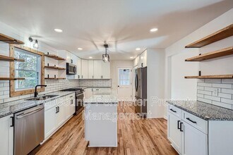 3285 Mar Lanta Dr in Marietta, GA - Foto de edificio - Building Photo