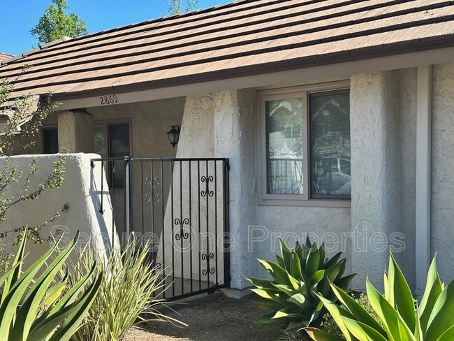 2869 Instone Ct in Westlake Village, CA - Building Photo - Building Photo