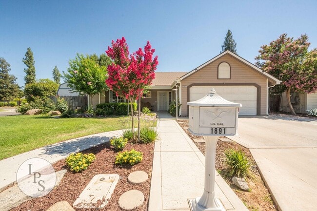 1891 E El Paso Ave in Fresno, CA - Building Photo - Building Photo
