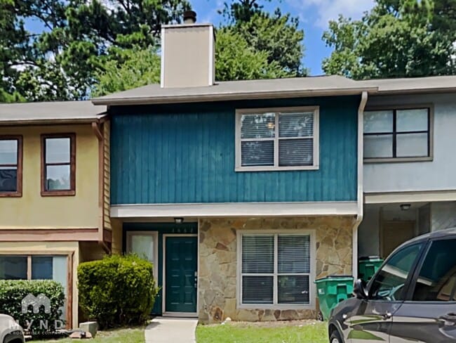 property at 3662 Cobble Mill Ln