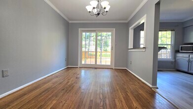 6157 Green Hollow Ct in West Springfield, VA - Building Photo - Building Photo