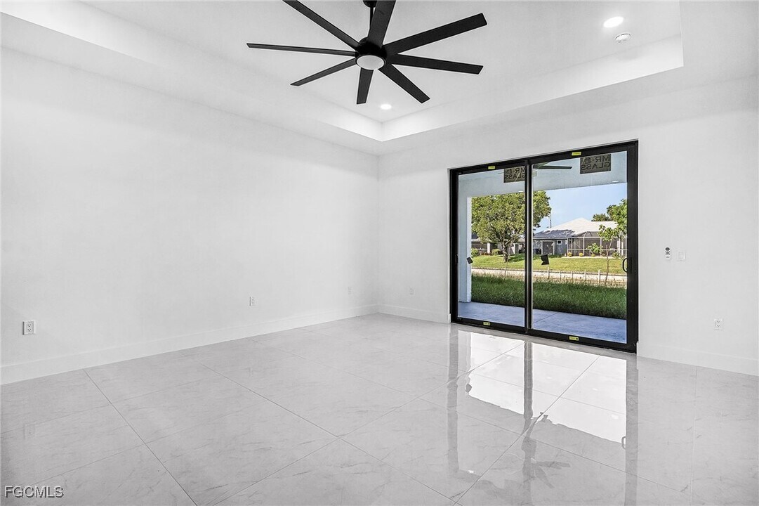 602-604 SW 8th Pl in Cape Coral, FL - Building Photo