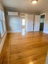 104 W Emerson St, Unit 4 in Melrose, MA - Foto de edificio - Building Photo