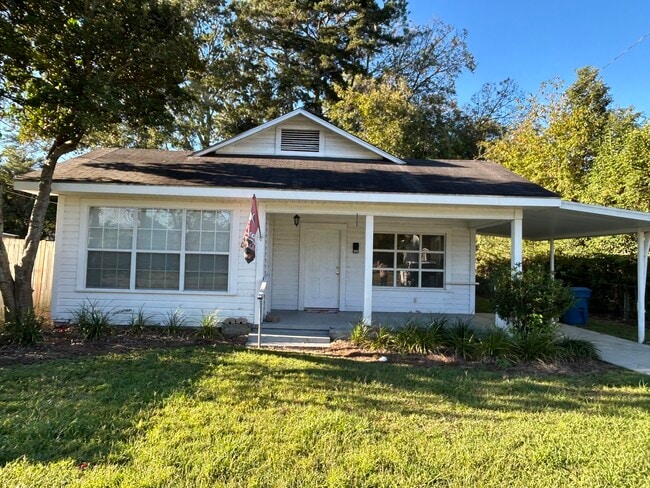 property at 409 E Barnard St