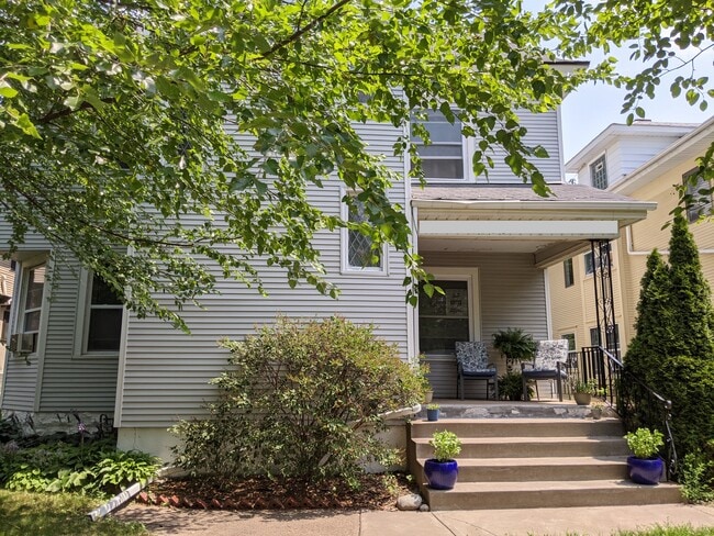 2509 Pleasant Ave, Unit 2
