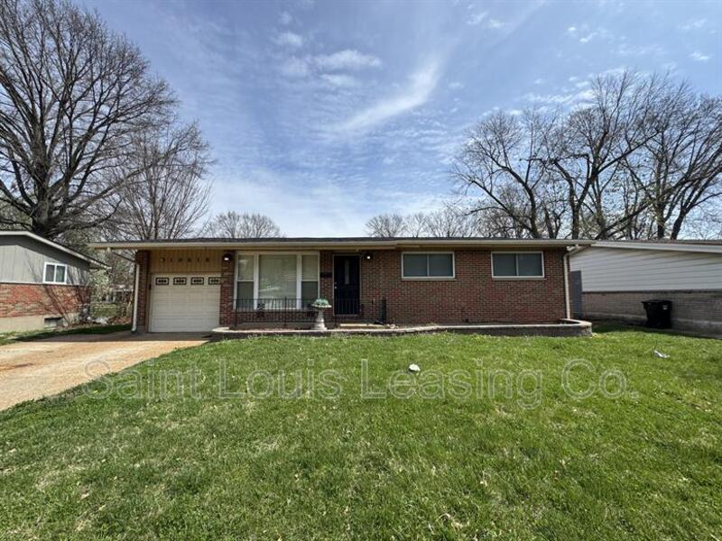 10518 Halls Ferry Road in St. Louis, MO - Building Photo