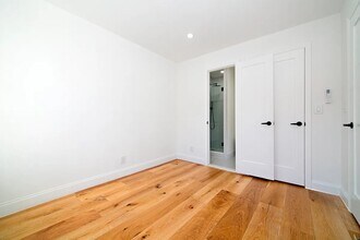 109 First Avenue, Unit 3R in New York, NY - Building Photo - Building Photo
