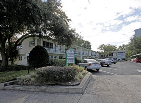 Lucerne Gardens in Orlando, FL - Building Photo