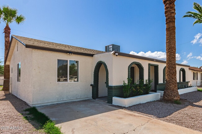 4013 W Nancy Ln in Phoenix, AZ - Building Photo - Building Photo