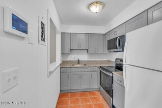 735 Greens Ave in Long Branch, NJ - Building Photo - Building Photo