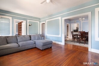 11 Prospect St in Salisbury, CT - Building Photo - Building Photo