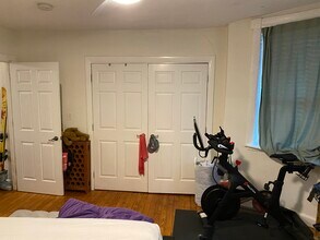 1728 Beacon St, Unit b in Brookline, MA - Building Photo - Building Photo