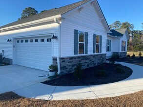 1722 N 20th St in Morehead City, NC - Building Photo - Building Photo