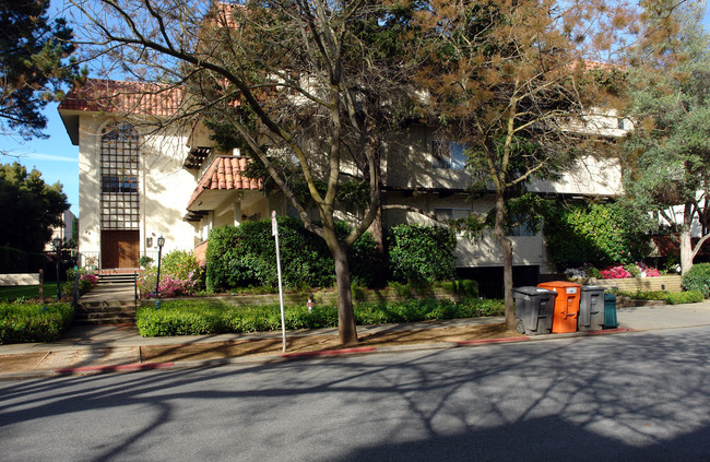 El Granada Apartments in Los Altos, CA - Building Photo - Building Photo