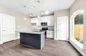 4431 Knoxville St-Unit -A in Houston, TX - Building Photo - Building Photo