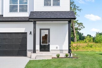 237 Wesson Dr in Clarksville, TN - Building Photo - Building Photo