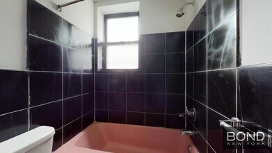 237 E 5th St in New York, NY - Building Photo - Building Photo