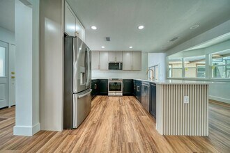 1542 Sugarwood Cir in Winter Park, FL - Building Photo - Building Photo