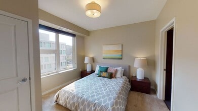 222 Hennepin in Minneapolis, MN - Building Photo - Building Photo