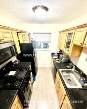 4758 Greenholme Dr in Sacramento, CA - Building Photo - Building Photo