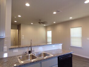 111 Peruna Dr in Marble Falls, TX - Building Photo - Building Photo