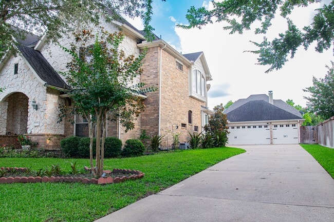 9006 Stones Throw Ln in Sienna, TX - Building Photo - Building Photo