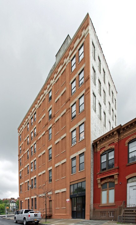 129 Patchen Ave in Brooklyn, NY - Building Photo