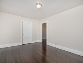68 Apthorp St in Quincy, MA - Building Photo - Building Photo