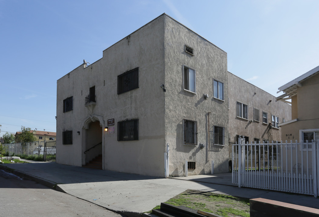 910 W 41st St in Los Angeles, CA - Foto de edificio