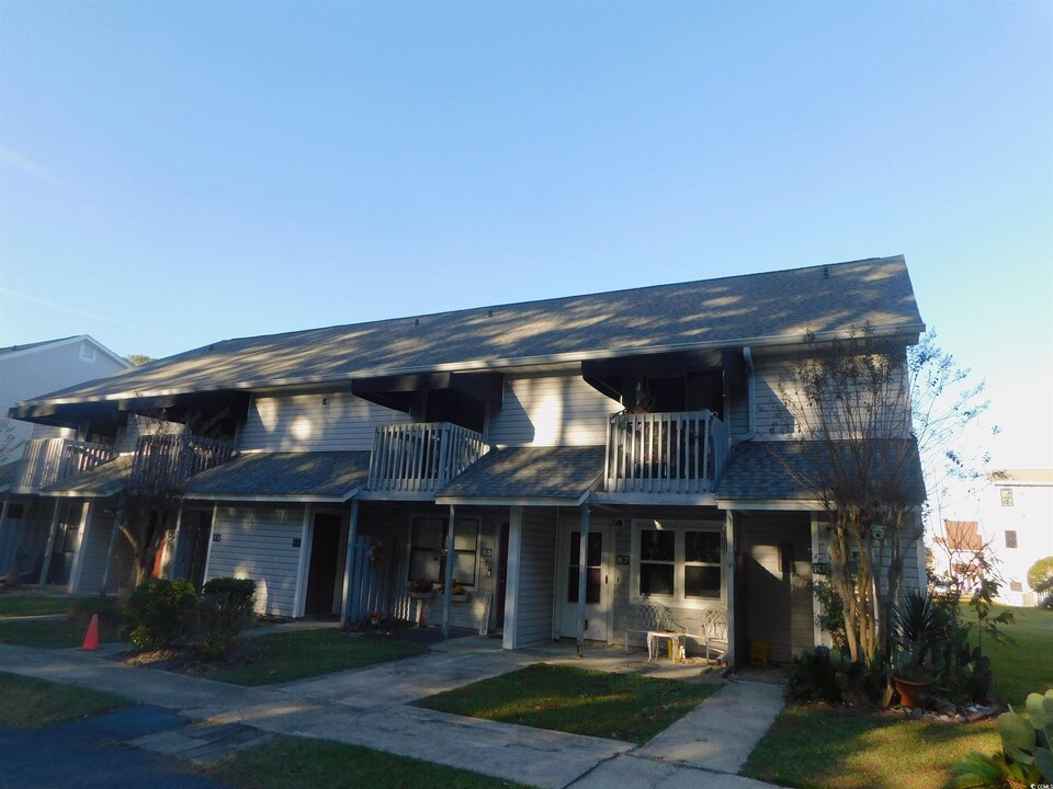 801 Burcale Rd Cir in Myrtle Beach, SC - Building Photo