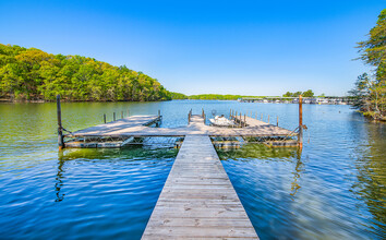 MAA Lake Lanier in Gainesville, GA - Foto de edificio - Building Photo