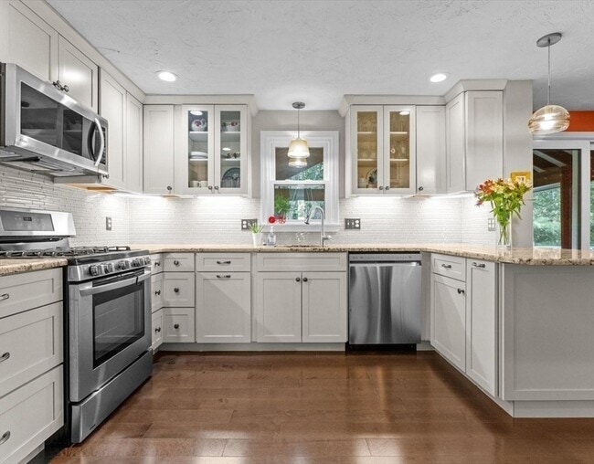 9 Pleasantview Terrace in Framingham, MA - Building Photo - Building Photo