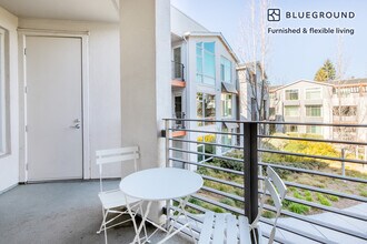111 N Rengstorff Ave in Mountain View, CA - Building Photo - Building Photo